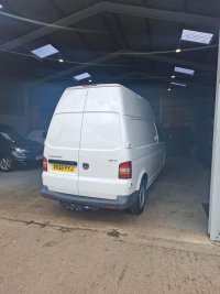 VOLKSWAGEN TRANSPORTER