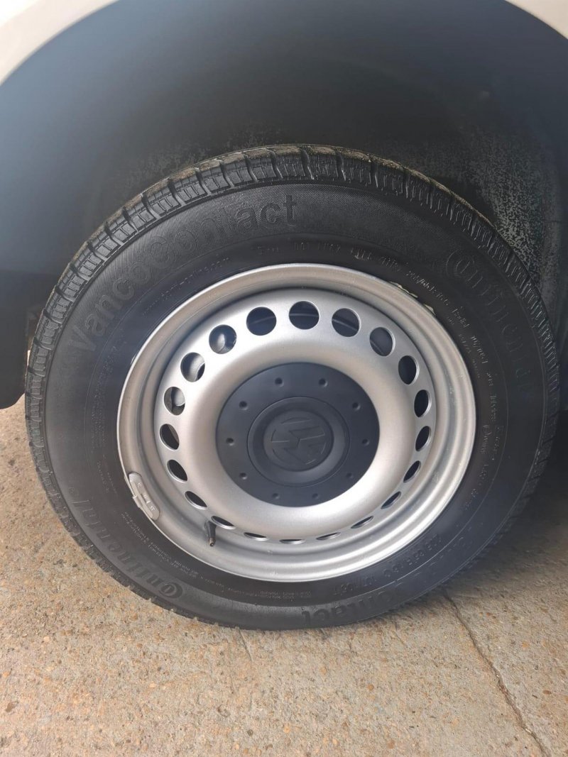 VOLKSWAGEN TRANSPORTER