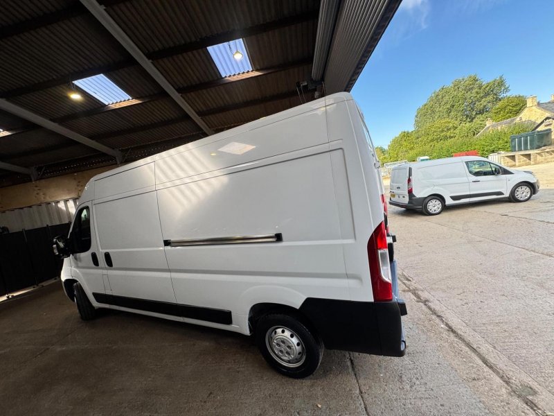 VAUXHALL MOVANO