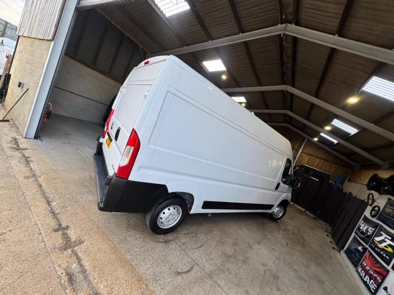 VAUXHALL MOVANO