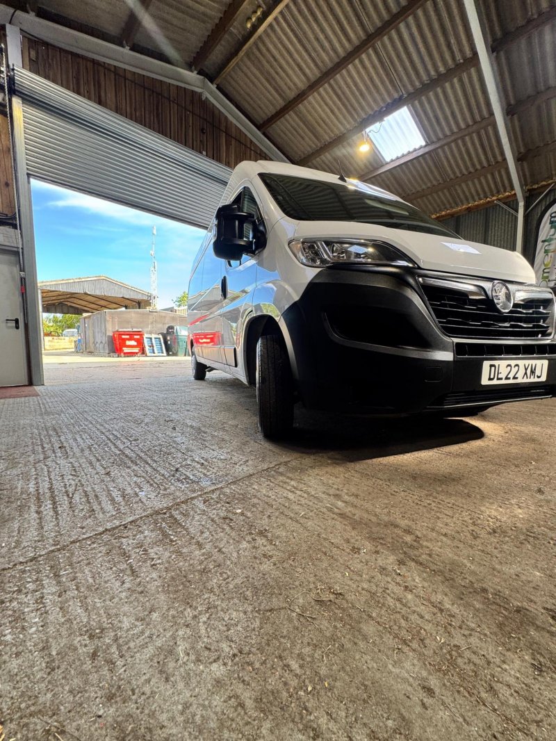 VAUXHALL MOVANO