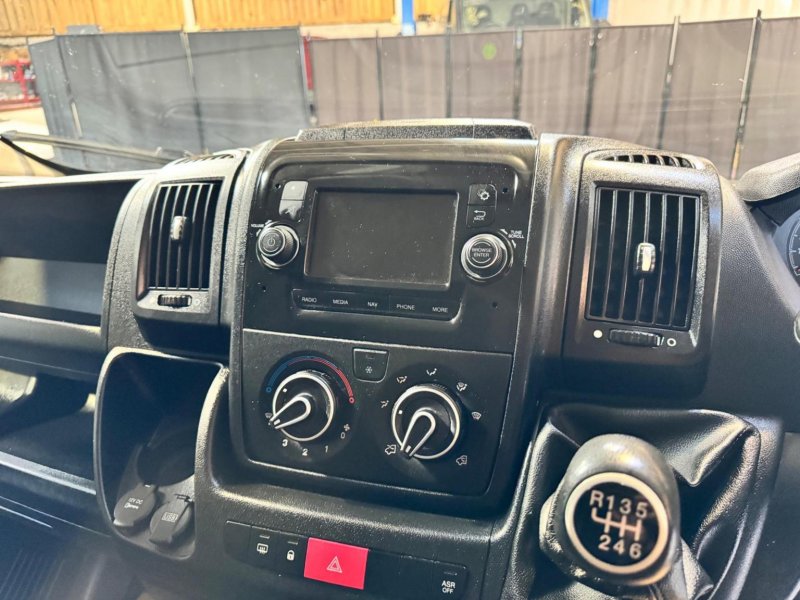 VAUXHALL MOVANO