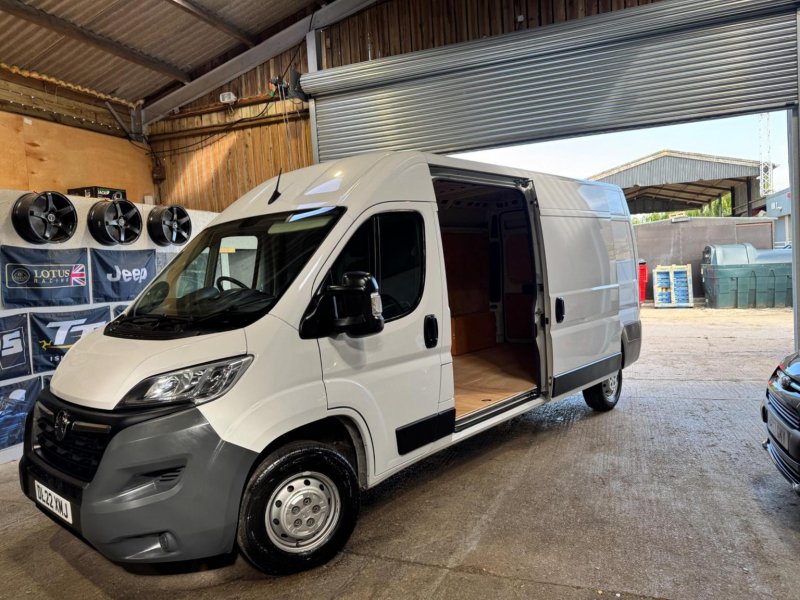 VAUXHALL MOVANO