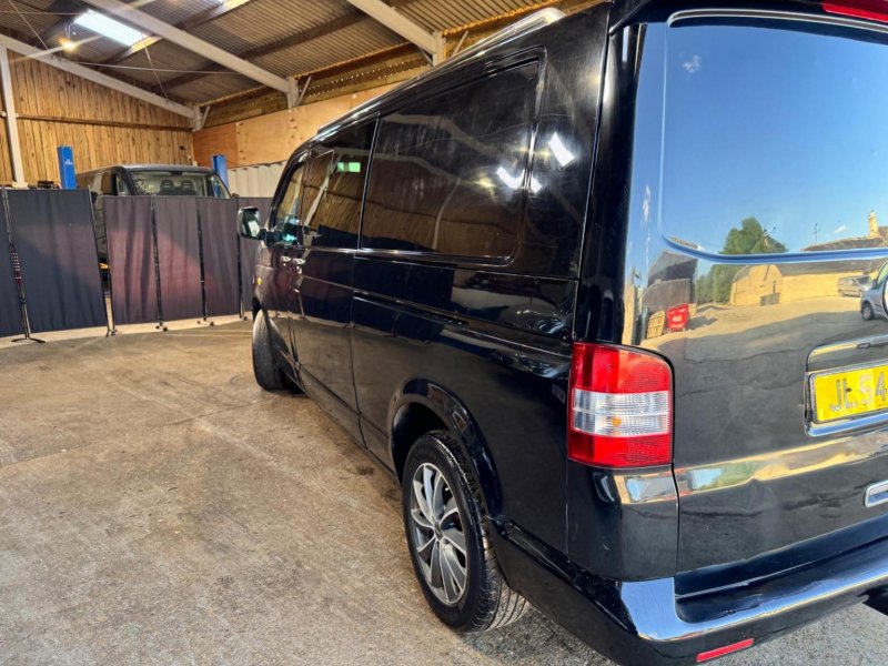 VOLKSWAGEN TRANSPORTER