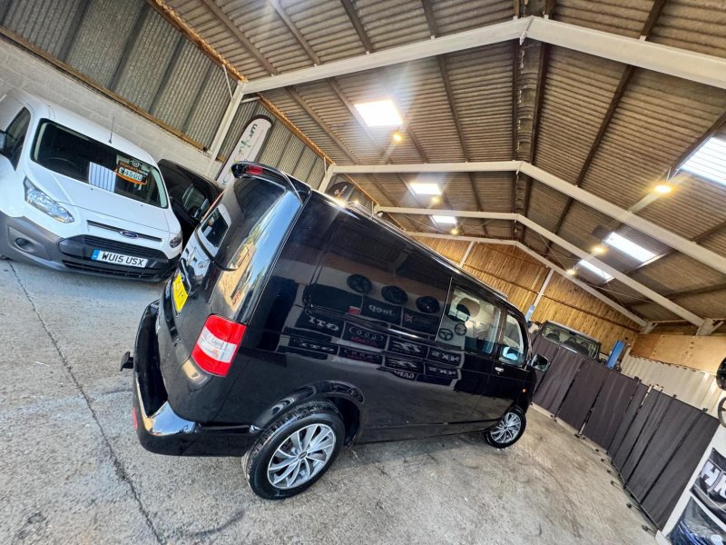 VOLKSWAGEN TRANSPORTER