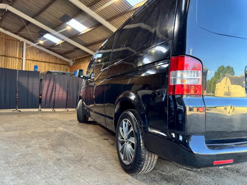 VOLKSWAGEN TRANSPORTER