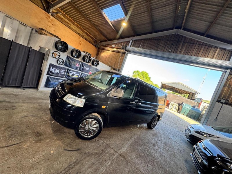 VOLKSWAGEN TRANSPORTER