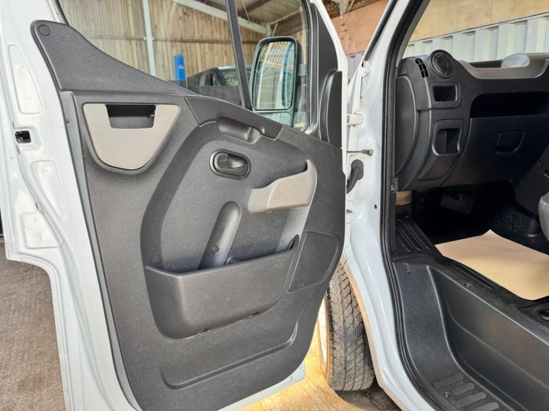 VAUXHALL MOVANO