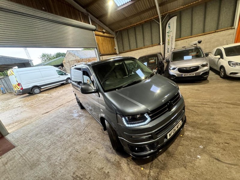 VOLKSWAGEN TRANSPORTER