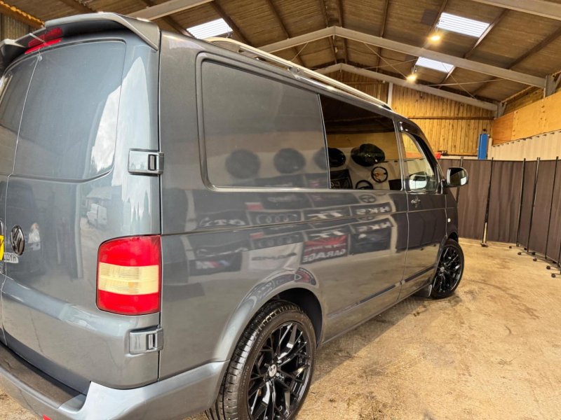 VOLKSWAGEN TRANSPORTER