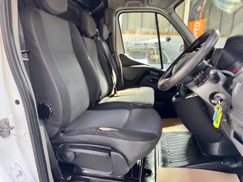 RENAULT MASTER
