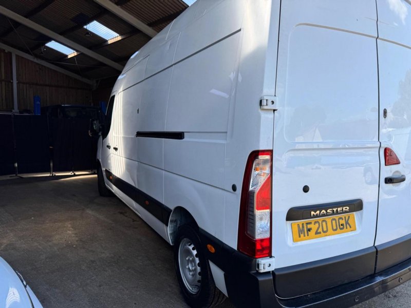 RENAULT MASTER