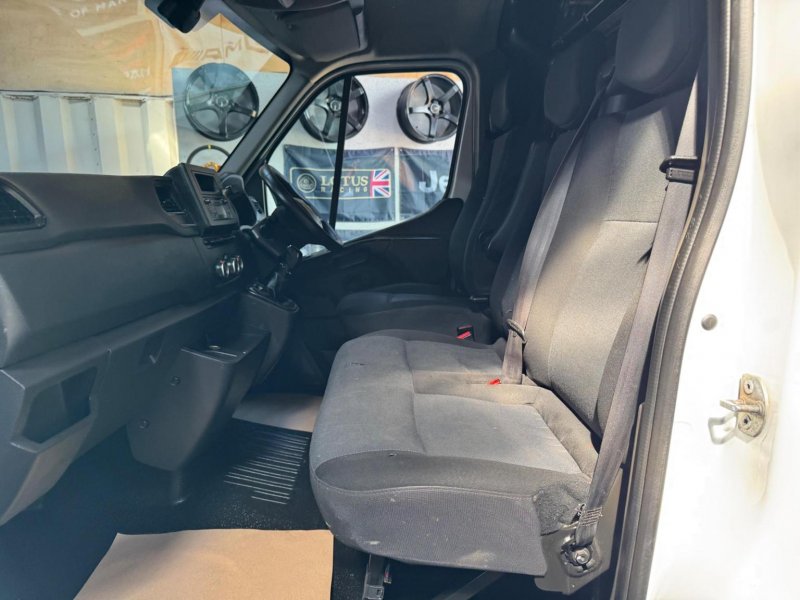 RENAULT MASTER