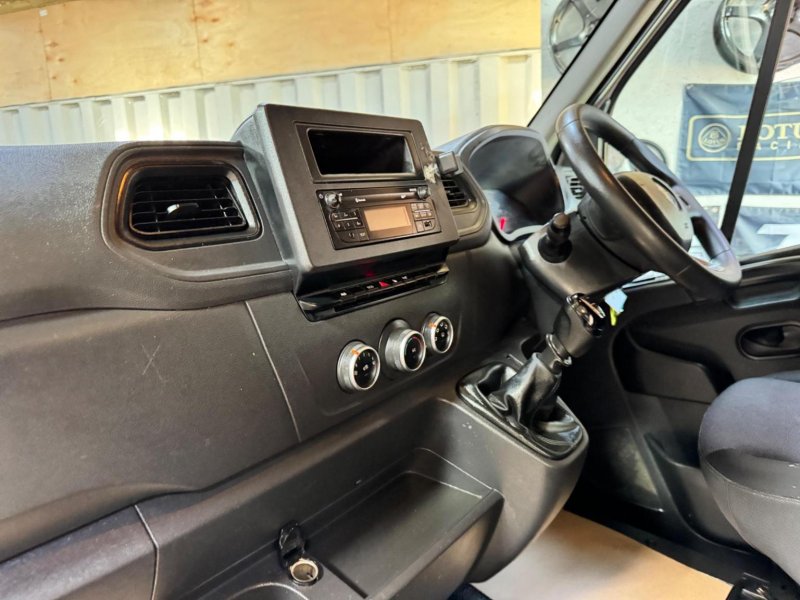 RENAULT MASTER
