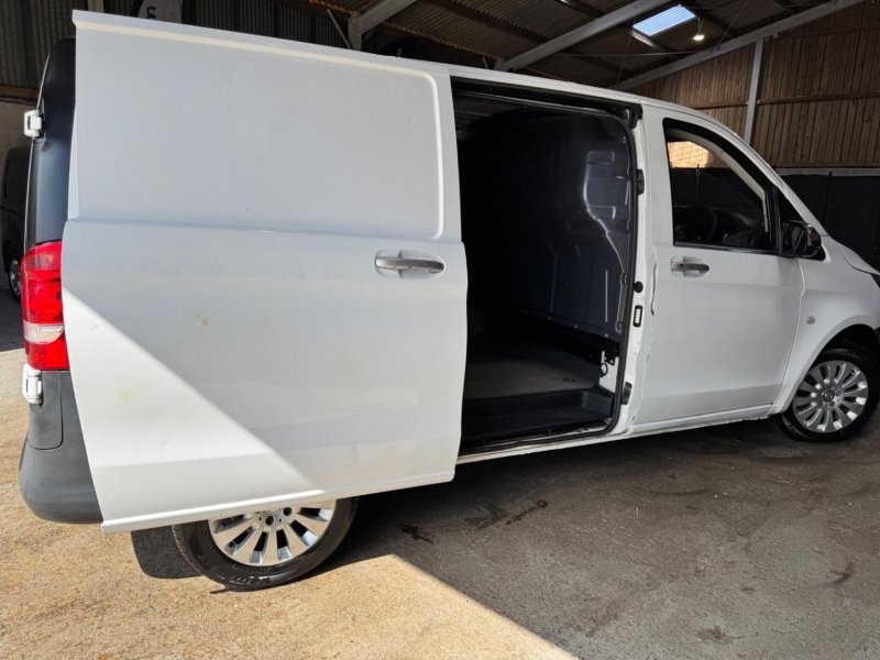 MERCEDES-BENZ VITO