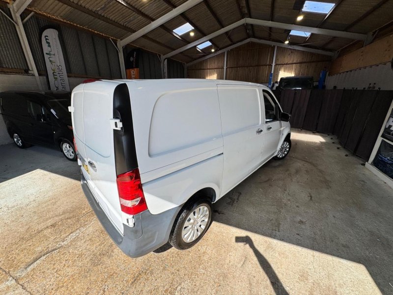 MERCEDES-BENZ VITO