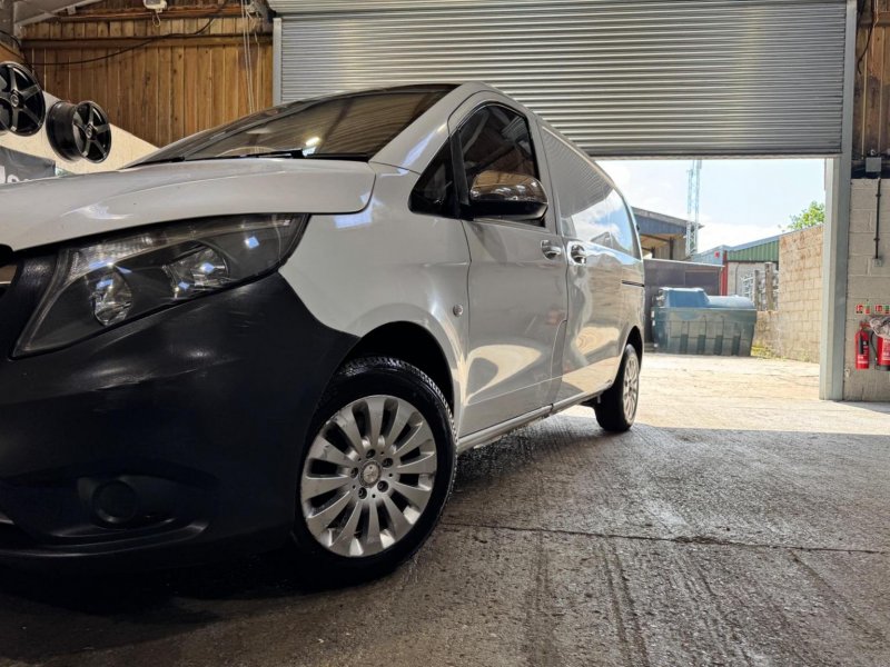 MERCEDES-BENZ VITO