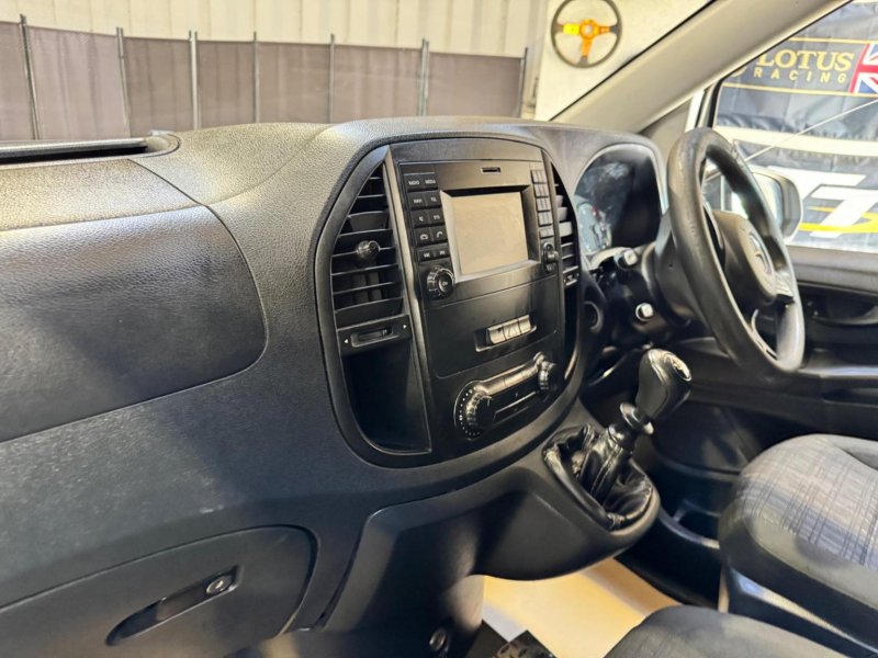 MERCEDES-BENZ VITO