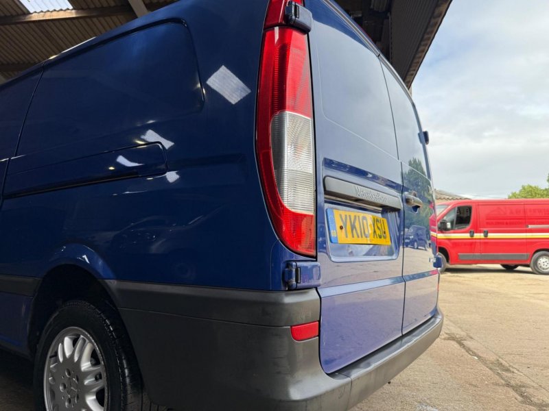 MERCEDES-BENZ VITO