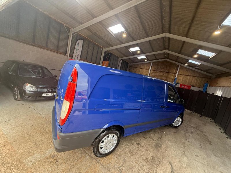 MERCEDES-BENZ VITO