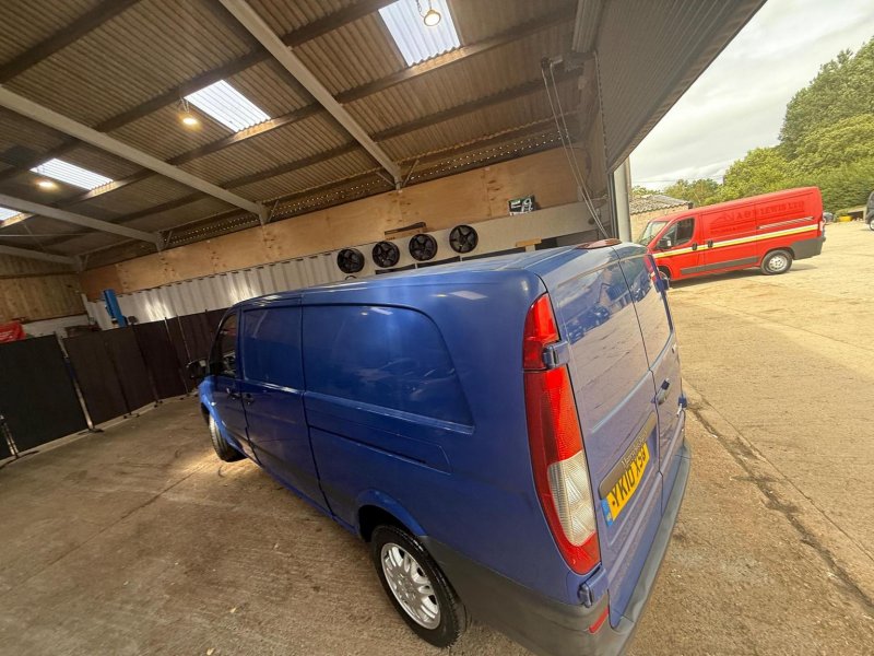 MERCEDES-BENZ VITO