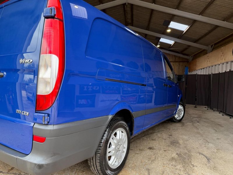 MERCEDES-BENZ VITO