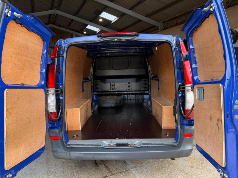 MERCEDES-BENZ VITO
