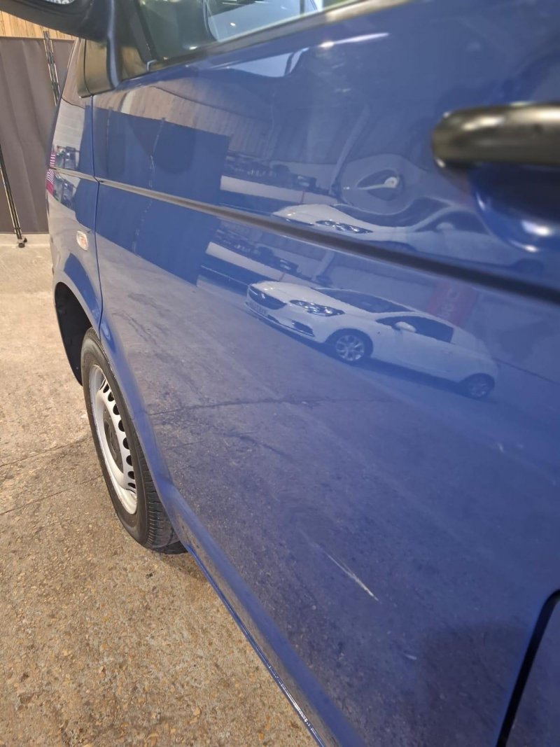 VOLKSWAGEN TRANSPORTER
