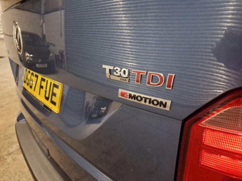 VOLKSWAGEN TRANSPORTER