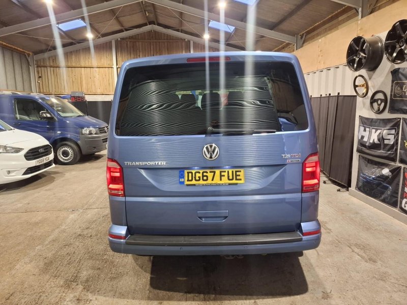 VOLKSWAGEN TRANSPORTER